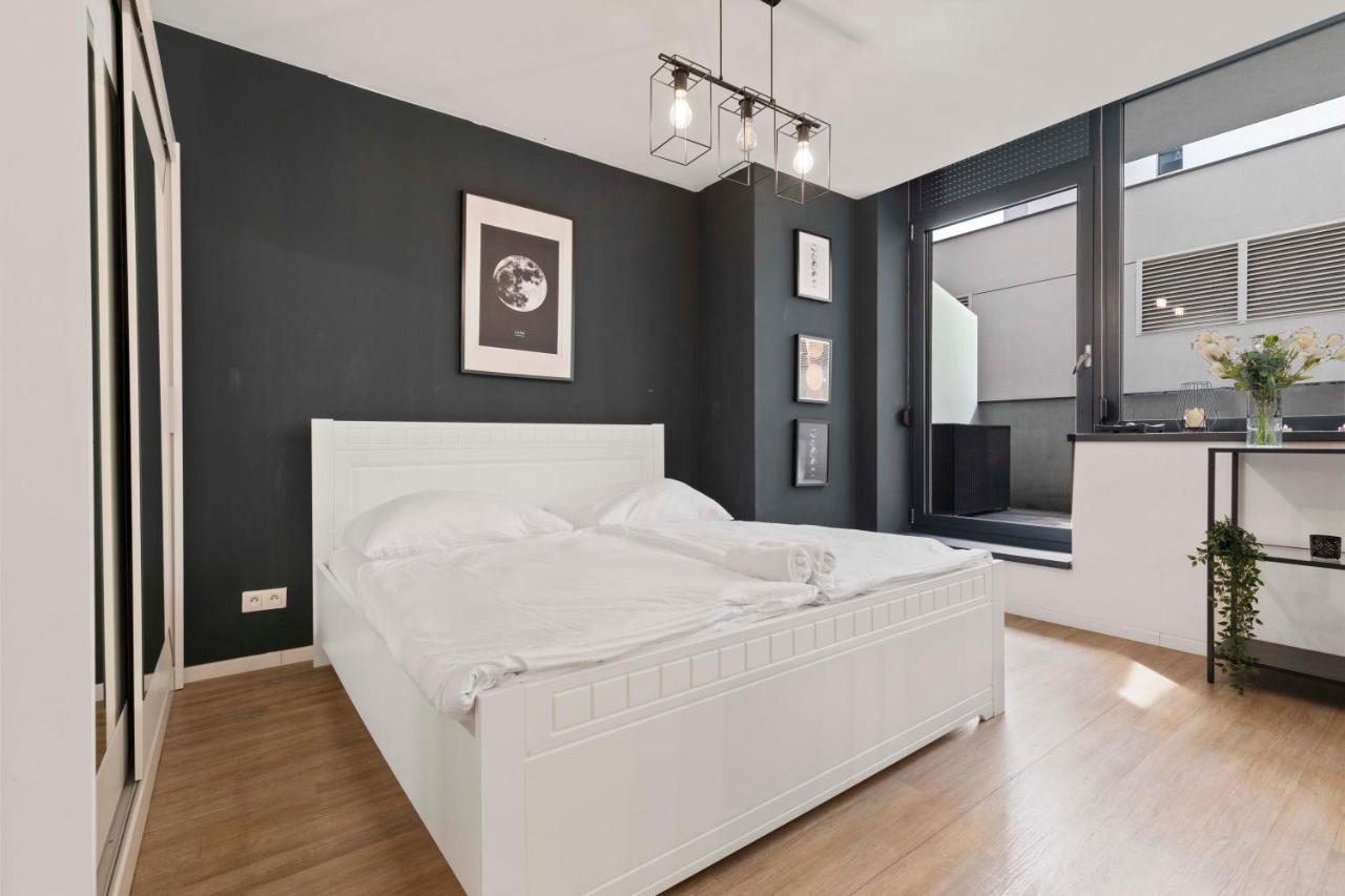 Lam Moon - Ac - Terrace Apartment Bratislava Luaran gambar