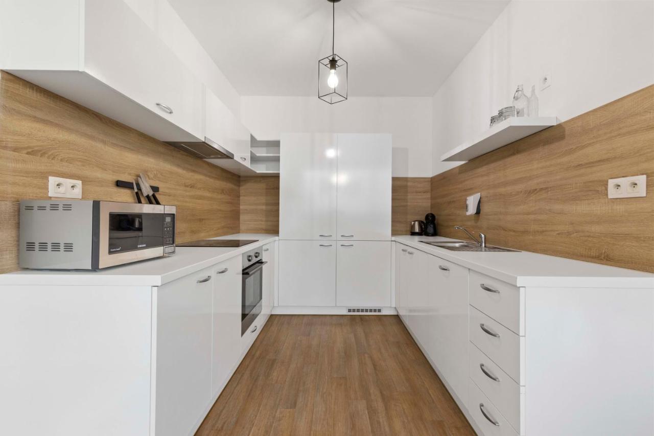 Lam Moon - Ac - Terrace Apartment Bratislava Luaran gambar